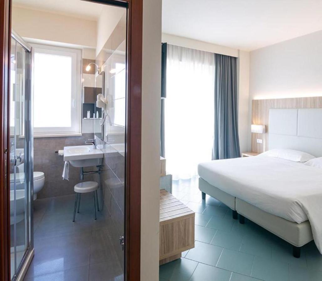 Hotel Meridiano Termoli Esterno foto