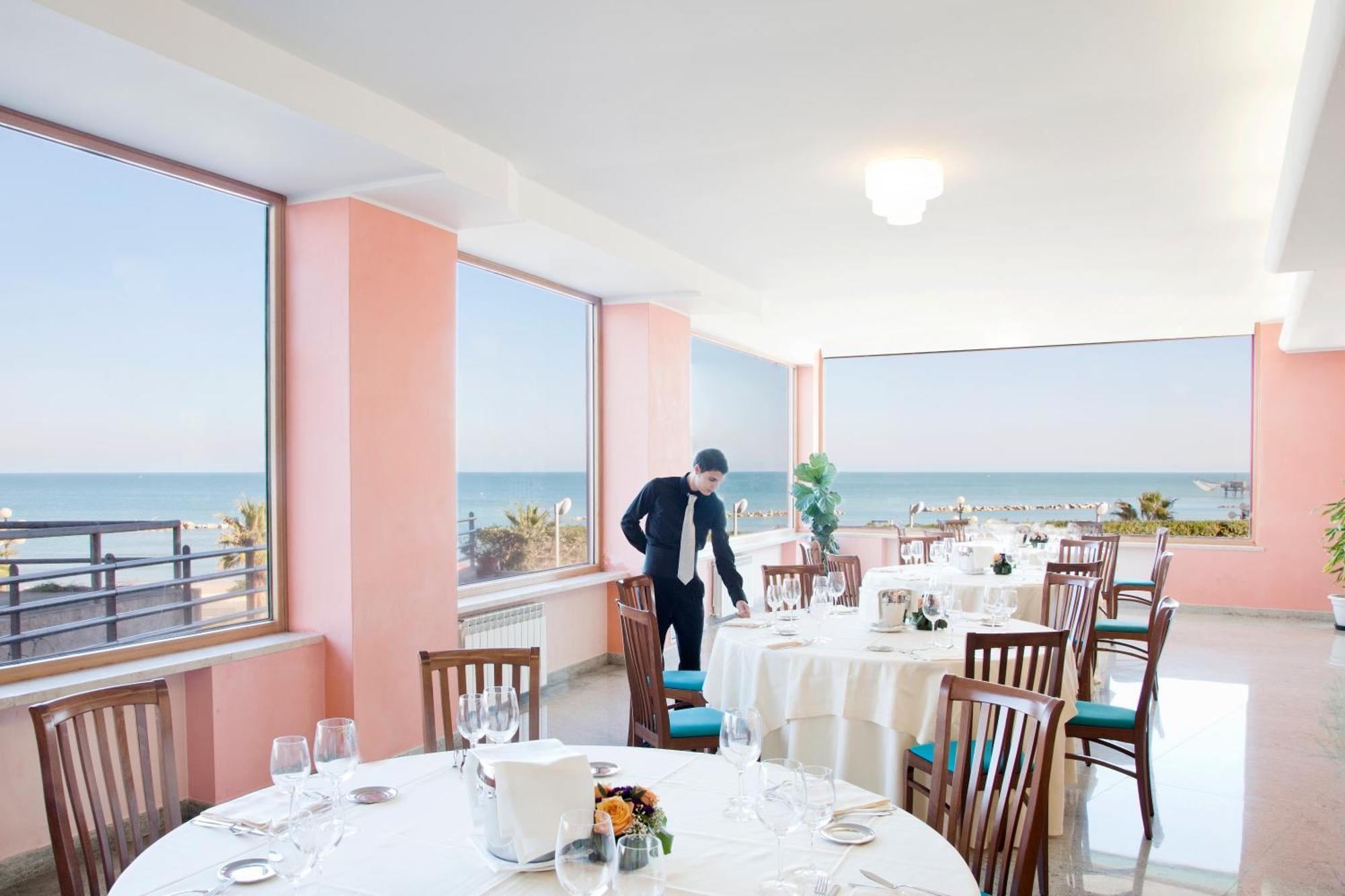 Hotel Meridiano Termoli Esterno foto